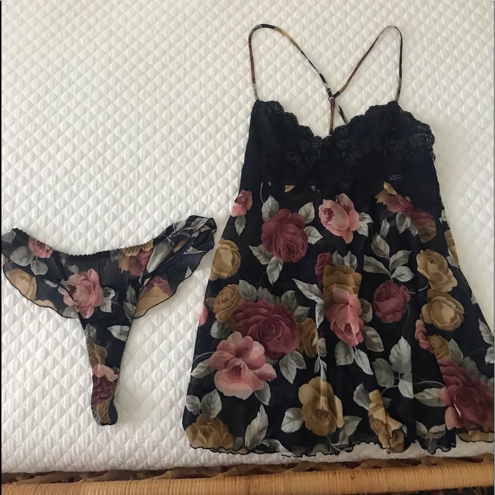 Victoria’s Secret 2 pc Floral Nightie and matching bottom